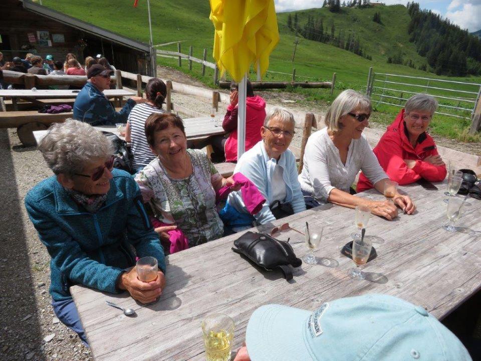 Teilnehmerinnen beim Zvieri