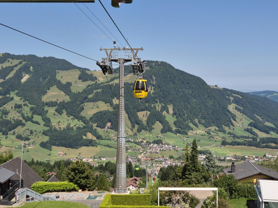 Seilbahn Sattel Hochstuckli