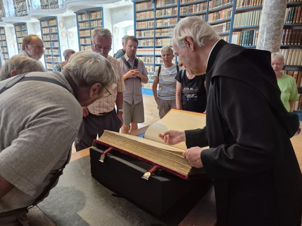 Seniorenferien 2025 - Bibliothek Kloster Einsiedeln