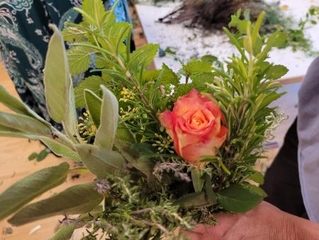 Kräutersträusslein binden