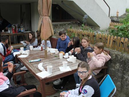 Bräteln bei Pater Jaroslaw