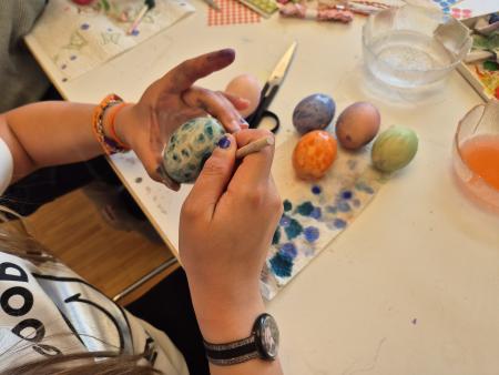 Ostereierfärben 2025